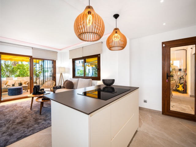3 Bedrooms Apartment in Nueva Andalucía