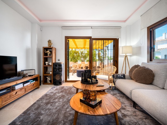 3 Bedrooms Apartment in Nueva Andalucía