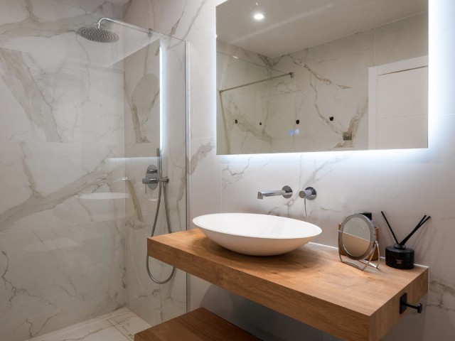 3 Bedrooms Apartment in Nueva Andalucía