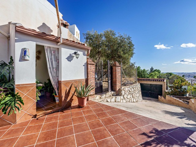 3 Bedrooms Villa in Ciudad Jardín