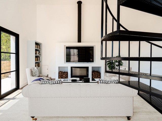 5 Bedrooms Villa in Casares