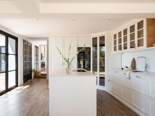 5 Bedrooms Villa in Casares