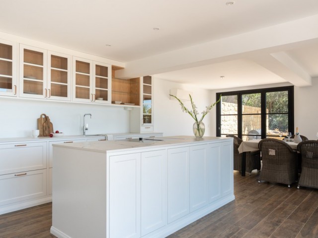 5 Bedrooms Villa in Casares