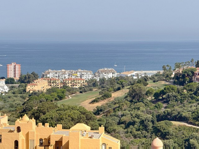 Takvåning i San Luis de Sabinillas