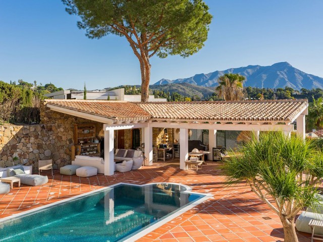 Villa avec 4 Chambres  à El Madroñal