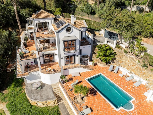 Villa avec 4 Chambres  à El Madroñal