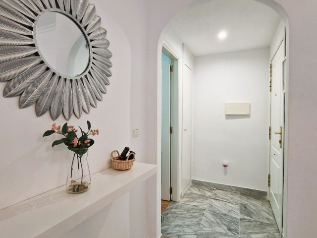 2 Bedrooms Apartment in San Pedro de Alcántara