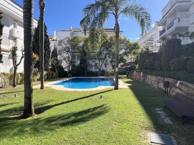 3 Bedrooms Apartment in Guadalmina Baja