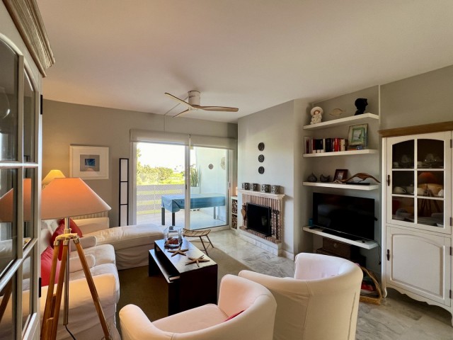 3 Bedrooms Apartment in Guadalmina Baja