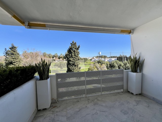 3 Bedrooms Apartment in Guadalmina Baja