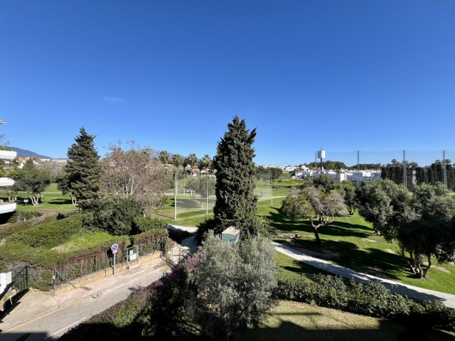 3 Bedrooms Apartment in Guadalmina Baja