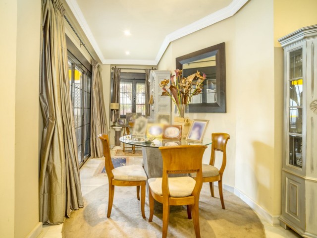 3 Bedrooms Apartment in Nueva Andalucía