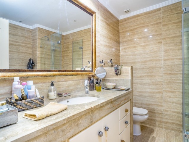 3 Bedrooms Apartment in Nueva Andalucía