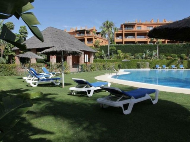 Ático con 3 Dormitorios  en Atalaya