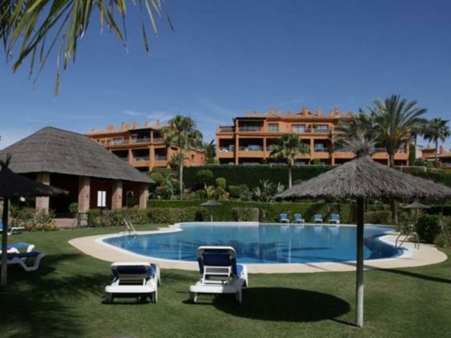 Ático con 3 Dormitorios  en Atalaya