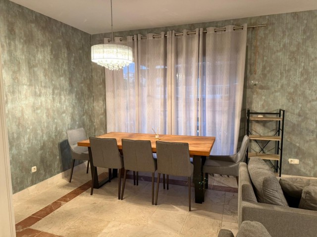 Ático con 3 Dormitorios  en Atalaya