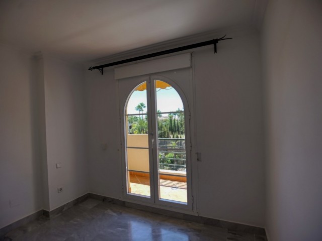 2 Bedrooms Apartment in Nueva Andalucía