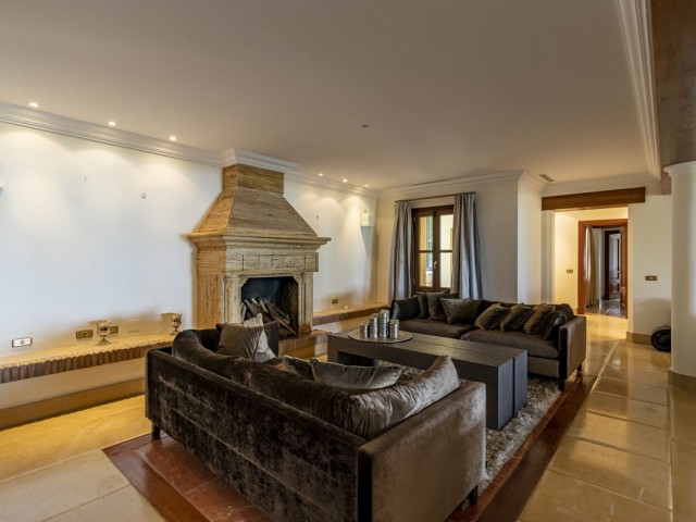 4 Bedrooms Villa in La Zagaleta