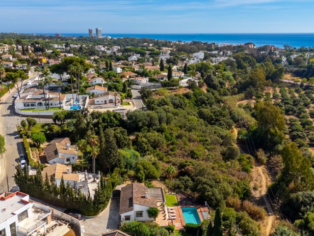 2 Soveroms Villa i Elviria