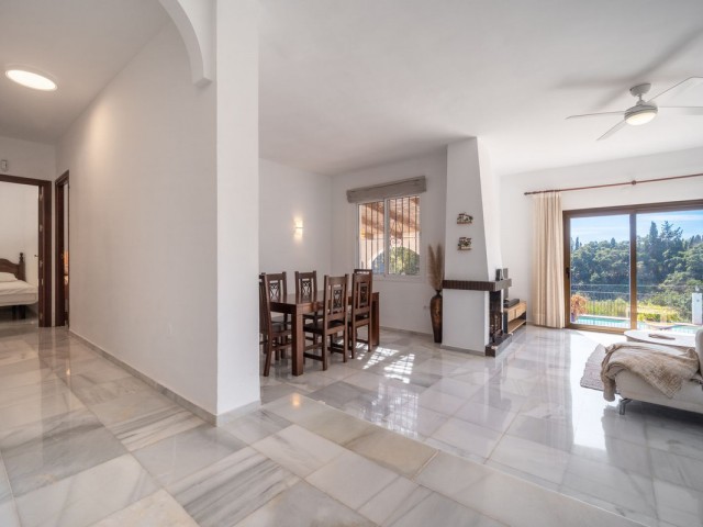 2 Soveroms Villa i Elviria