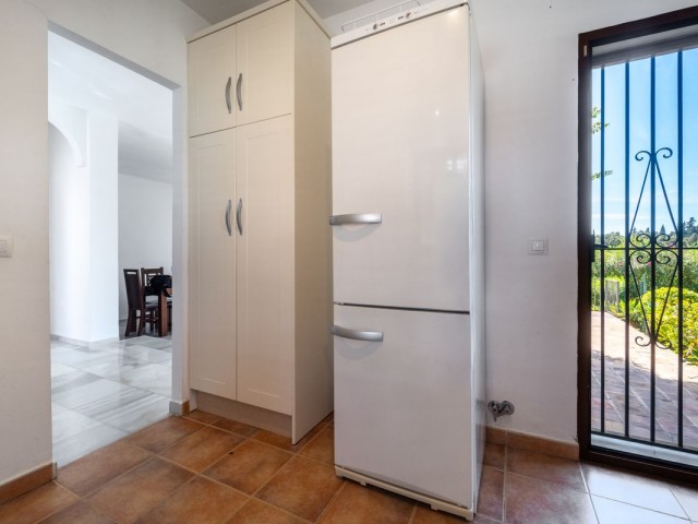 2 Bedrooms Villa in Elviria