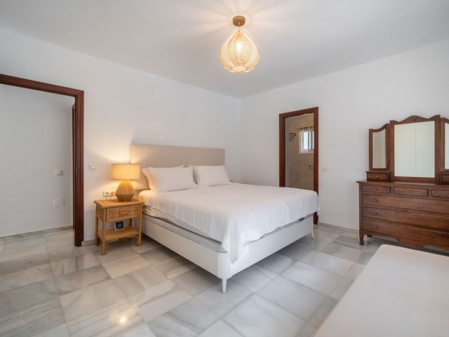 2 Bedrooms Villa in Elviria