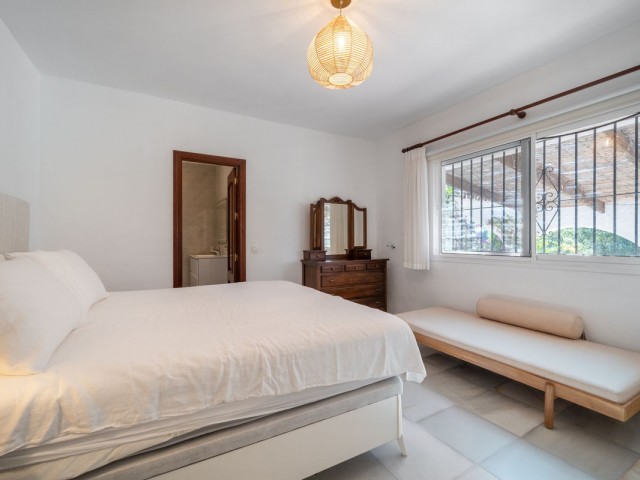 2 Bedrooms Villa in Elviria