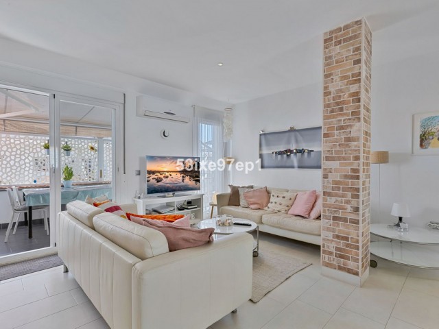 Ático con 2 Dormitorios  en Fuengirola