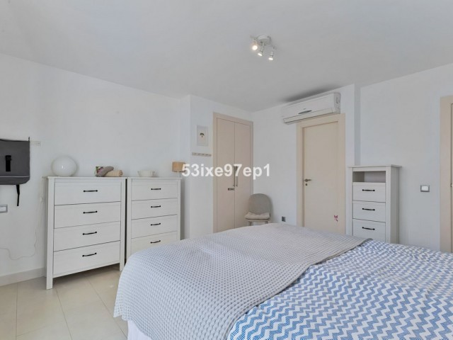 Ático con 2 Dormitorios  en Fuengirola