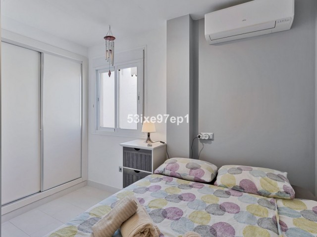 Ático con 2 Dormitorios  en Fuengirola