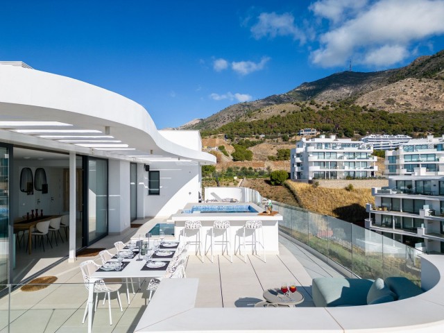 Penthouse avec 3 Chambres  à Fuengirola
