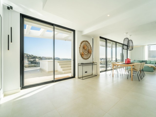 Penthouse avec 3 Chambres  à Fuengirola