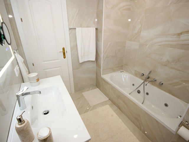 2 Makuuhuoneen Huoneisto Reserva de Marbella