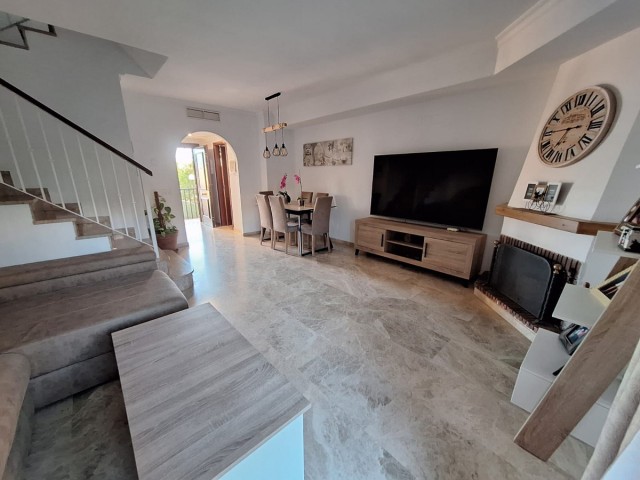 4 Bedrooms Townhouse in Marbella