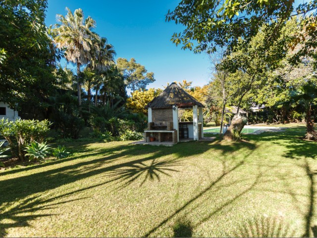 6 Sovrums Villa i Guadalmina Baja