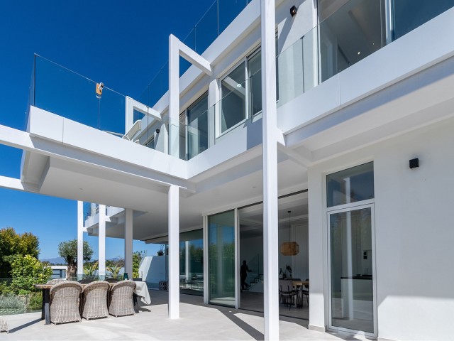 Villa con 4 Dormitorios  en Marbella