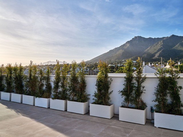 Villa con 4 Dormitorios  en Marbella