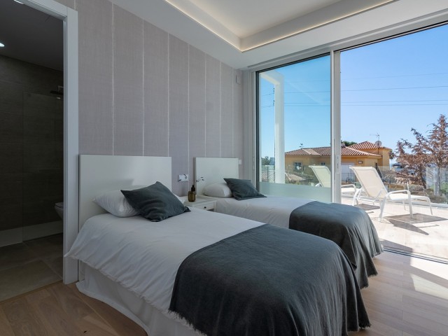 Villa con 4 Dormitorios  en Marbella