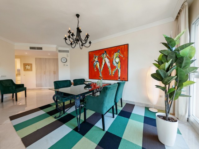 Appartement avec 3 Chambres  à Marbella