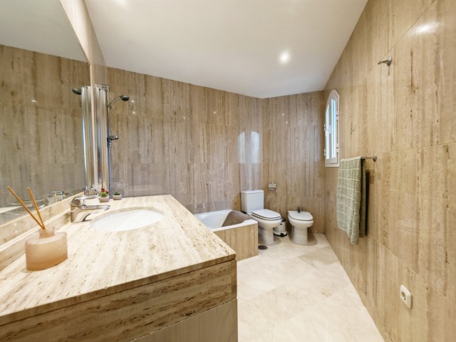 Appartement avec 3 Chambres  à Marbella