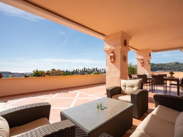 3 Bedrooms Apartment in Nueva Andalucía