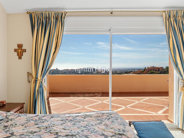 3 Bedrooms Apartment in Nueva Andalucía