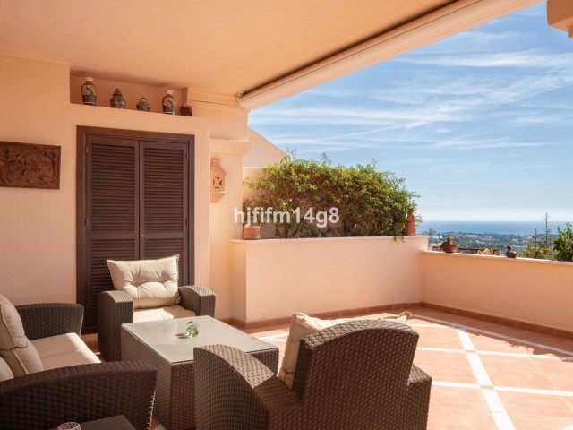 3 Bedrooms Apartment in Nueva Andalucía