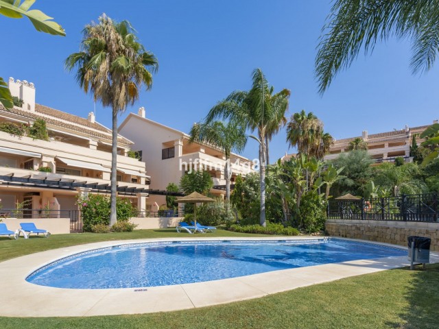 3 Bedrooms Apartment in Nueva Andalucía