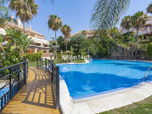 3 Bedrooms Apartment in Nueva Andalucía