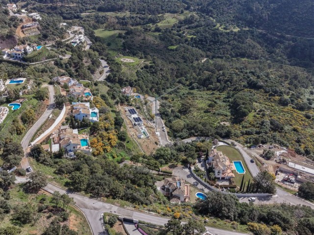  Perceel in Benahavís