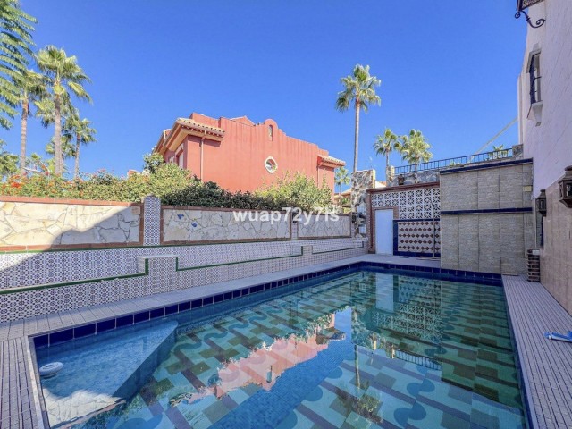 6 Soveroms Rekkehus i El Paraiso