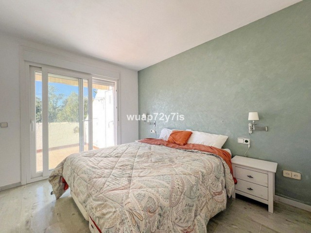 6 Soveroms Rekkehus i El Paraiso