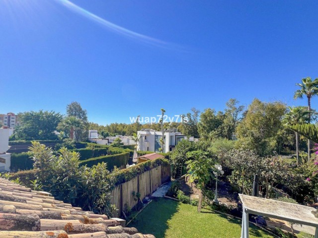 6 Soveroms Rekkehus i El Paraiso