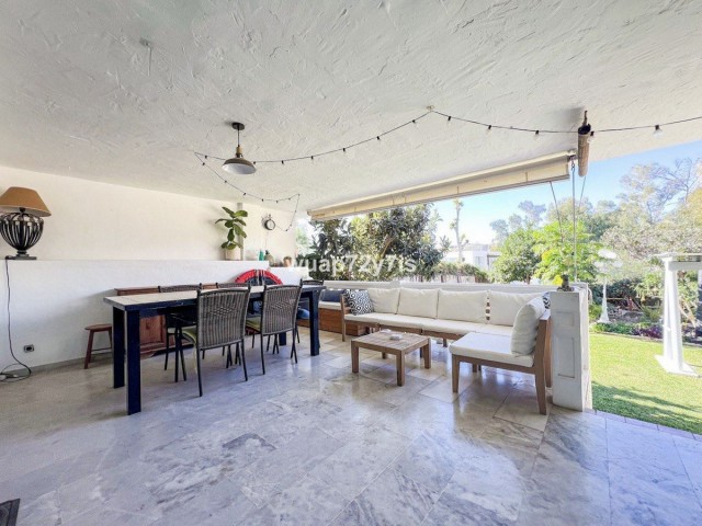 6 Bedrooms Townhouse in El Paraiso